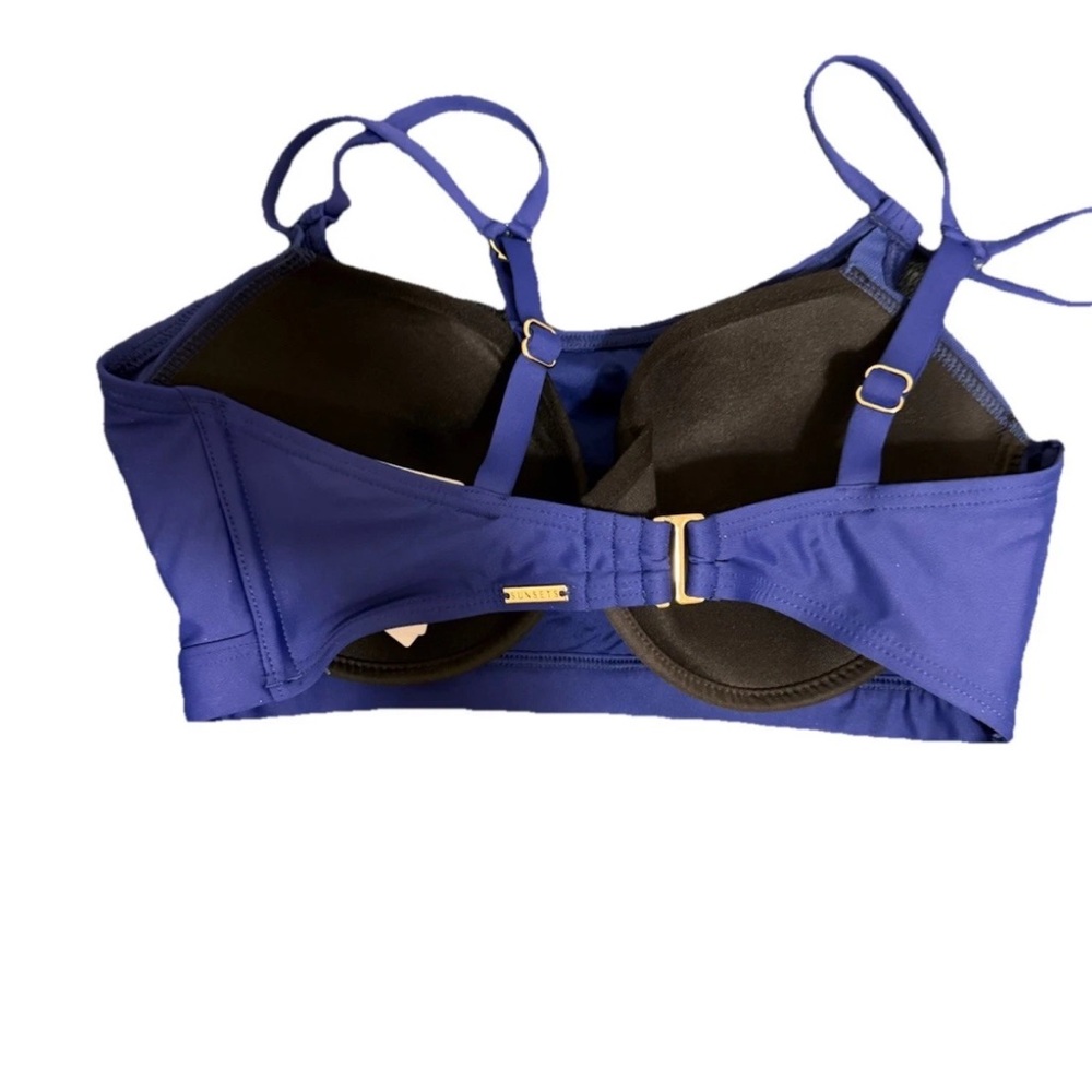 Sleek Blue and Black Sports Bra with Adjustable Straps